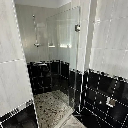 Luxury Sea View Apartment Vlore Exterior photo